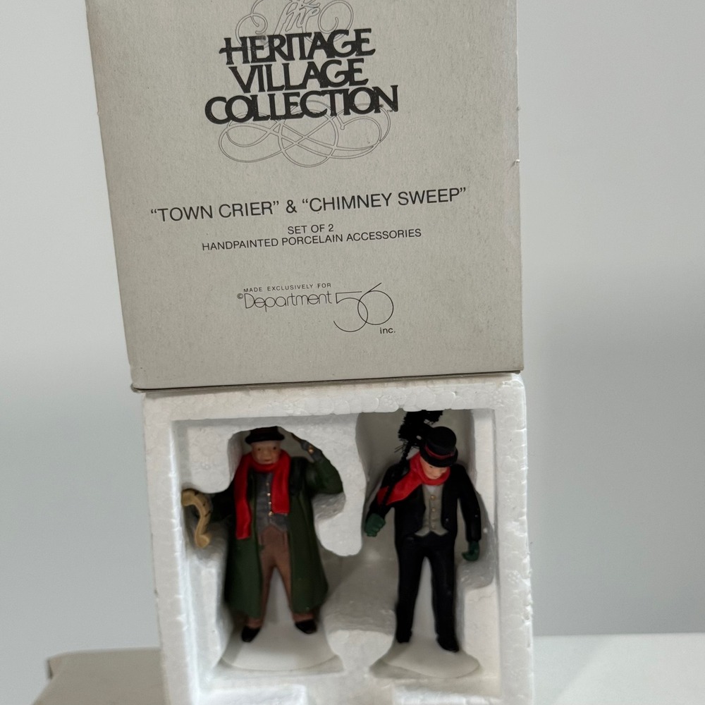 Dept 56 Heritage Village Christmas Carol Morning Town Crier Carriage 4 Sets Plus - Picture 5 of 6